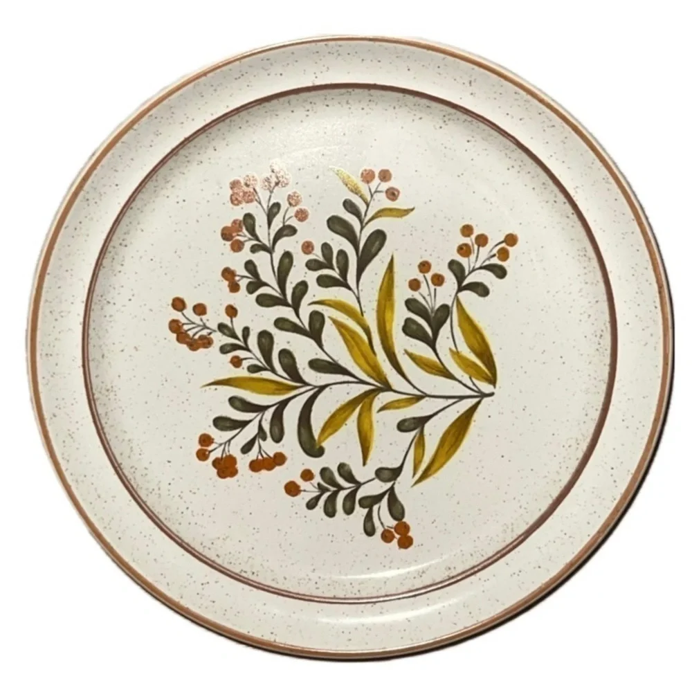 Off-White‎ Plate With Plants